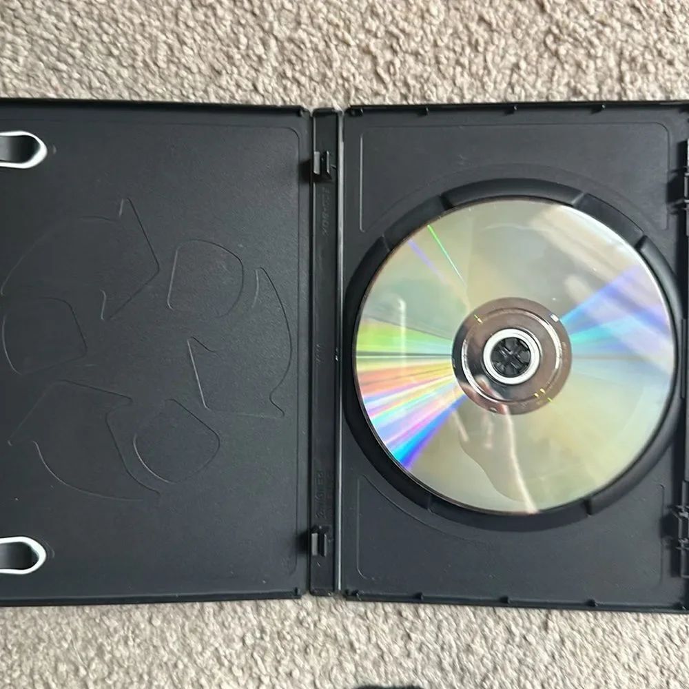 “Meadowland” DVD! - Picture 4 of 5